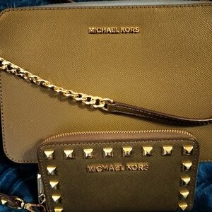Michael kors crossbody purse wallet bundle green